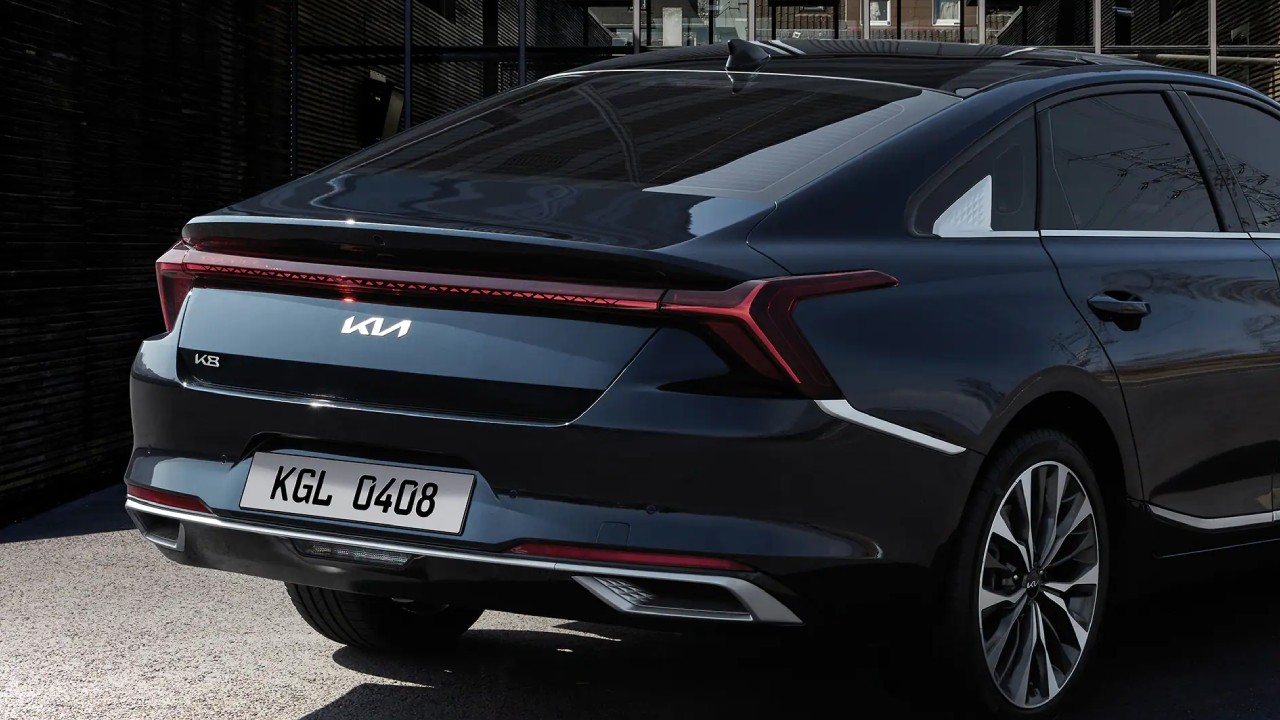 Kia K8 2023 models and trims, prices and specifications in Saudi Arabia